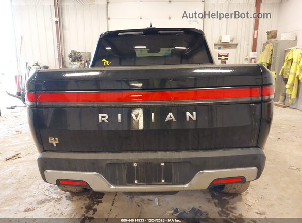 7FCTGAAA4PN017073 2023 RIVIAN R1T Black 
