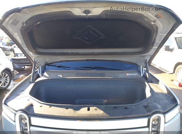 7FCTGAAA6NN010736 2022 RIVIAN R1T Silver უკანა ხედი