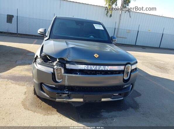 7FCTGAAA8NN007692 2022 RIVIAN R1T Gray ხელსაწყოთა პანელის ხედი