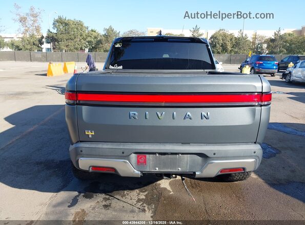 7FCTGAAA8NN007692 2022 RIVIAN R1T Gray 