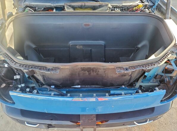 7FCTGAAA9NN011962 2022 RIVIAN R1T Blue Вид задньої частини салону