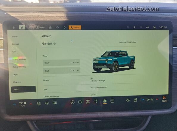 7FCTGAAA9NN011962 2022 RIVIAN R1T Blue Вид щитка приладів