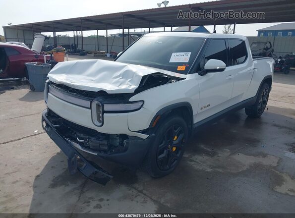 7FCTGAAA9PN021331 2023 RIVIAN R1T White წინა მარცხენა ხედი სამი მეოთხედიდან