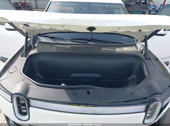 7FCTGAAA9PN021331 2023 RIVIAN R1T White უკანა ხედი