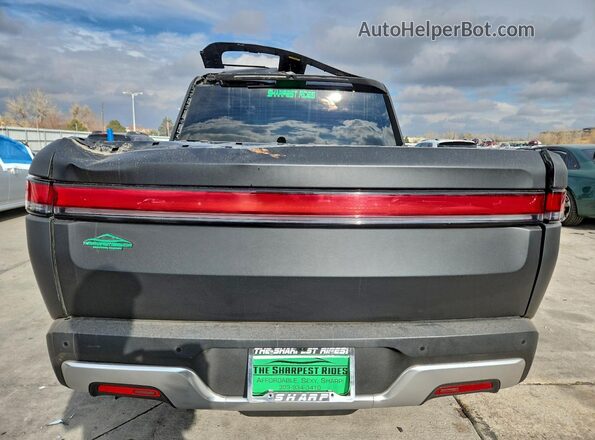 7FCTGAAL7NN001755 2022 RIVIAN R1T Gray უკანა ხედი