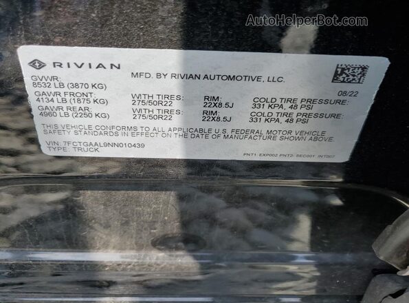 7FCTGAAL9NN010439 2022 RIVIAN R1T Black ძრავის განყოფილების ხედი