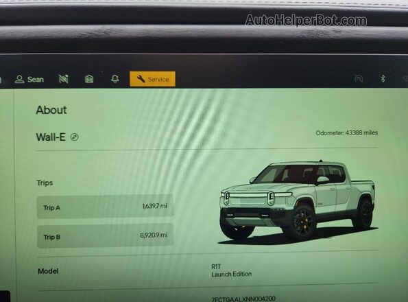 7FCTGAALXNN004200 2022 RIVIAN R1T Silver Vista del cuadro de instrumentos