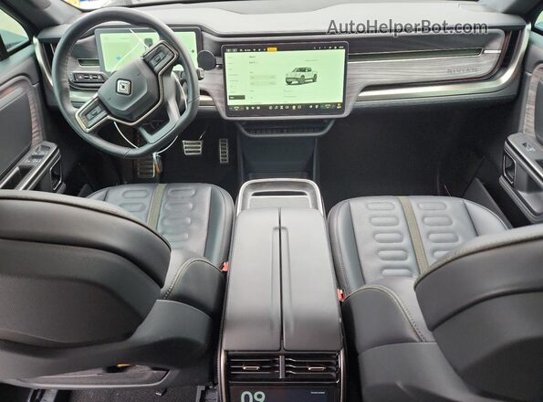 7FCTGAALXNN004200 2022 RIVIAN R1T Silver Vista del salpicadero