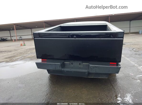 7G2CEHED0RA001313 2024 TESLA CYBERTRUCK Black 