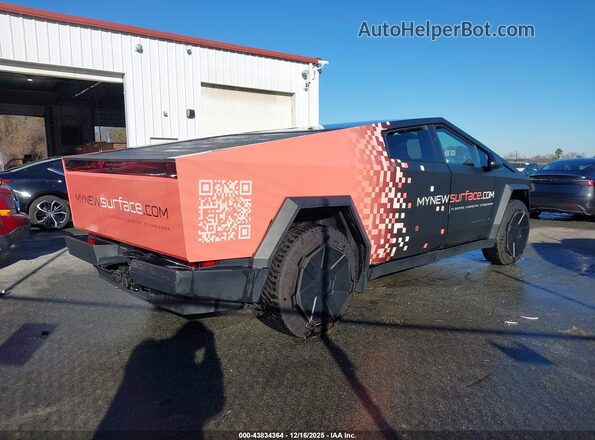 7G2CEHED1RA042369 2024 TESLA CYBERTRUCK Black Rear right