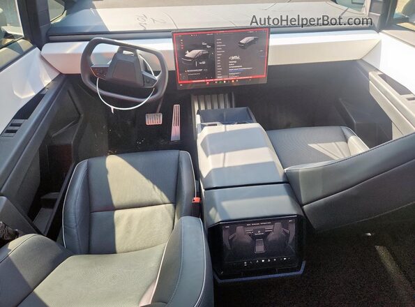 7G2CEHED2RA007856 2024 TESLA CYBERTRUCK Черный Вид панели приборов