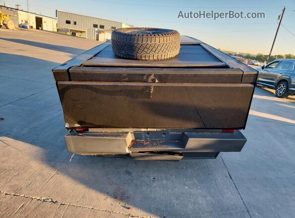 7G2CEHED2RA007856 2024 TESLA CYBERTRUCK Черный Вид сзади
