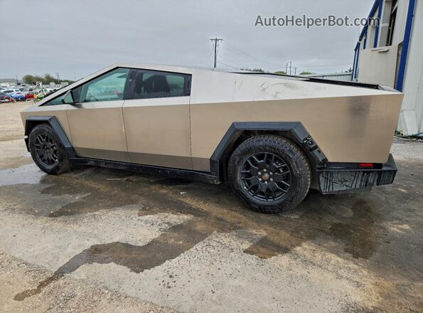 7G2CEHED2RA037813 2024 TESLA CYBERTRUCK Серебряный 