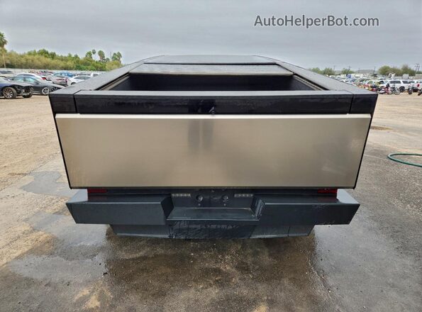 7G2CEHED2RA037813 2024 TESLA CYBERTRUCK Серебряный 