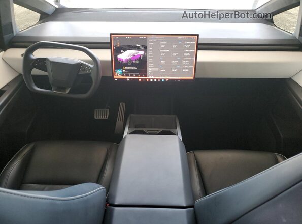 7G2CEHED3RA053731 2024 TESLA CYBERTRUCK Silver წინა პანელის ხედი