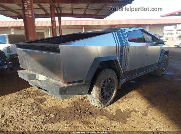 7G2CEHED5RA013022 2024 TESLA CYBERTRUCK Silver Tył prawy