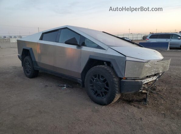 7G2CEHED5RA040513 2024 TESLA CYBERTRUCK Silver 