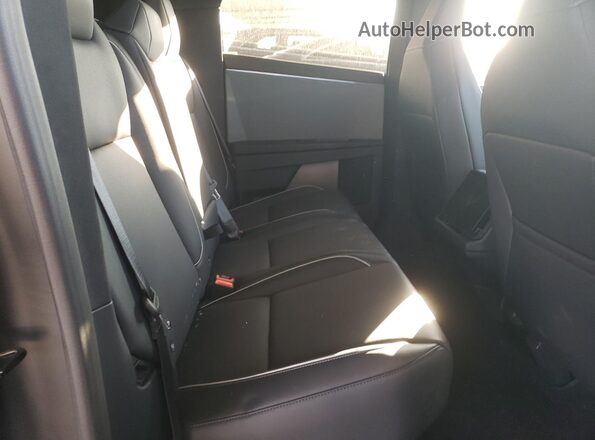 7G2CEHEE4RA036395 2024 TESLA CYBERTRUCK Silver Вид задніх сидінь