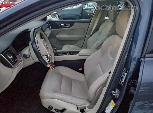 7JR102FK2MG094759 2021 VOLVO S60 Gray Вид салону спереду