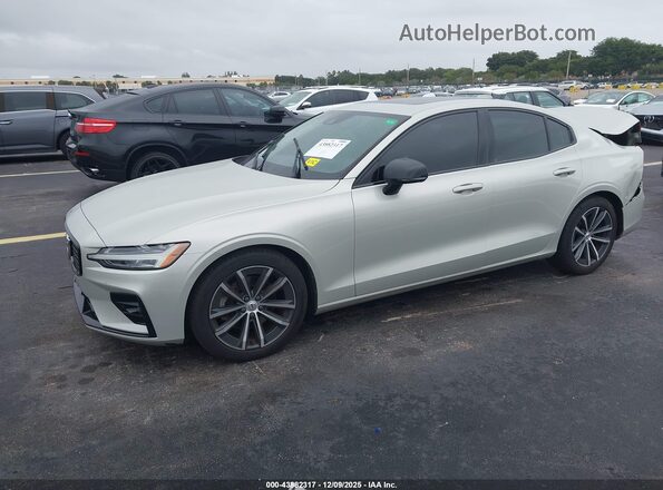 7JR102TZ5MG112477 2021 VOLVO S60 Gray Vista tres cuartos delantera izquierda