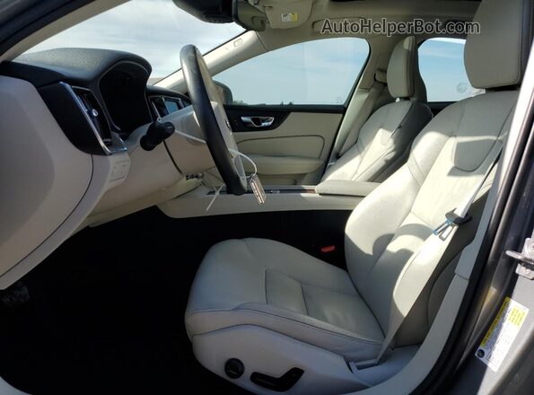 7JRA22TK2LG048426 2020 VOLVO S60 Серый Вид салона спереди