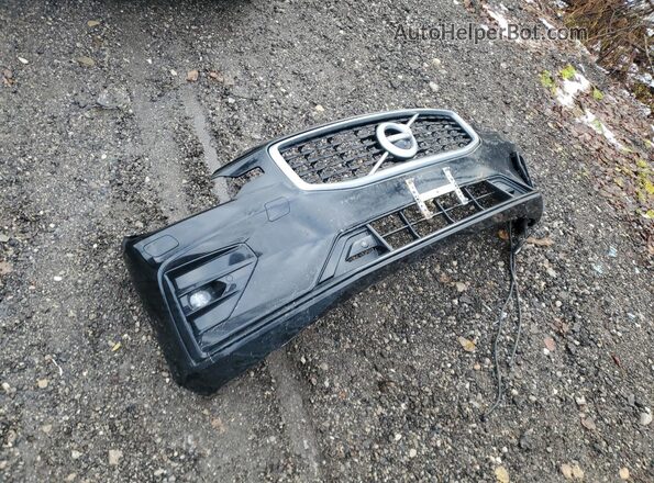 7JRA22TM7KG003059 2019 VOLVO S60 Black Widok komory silnika