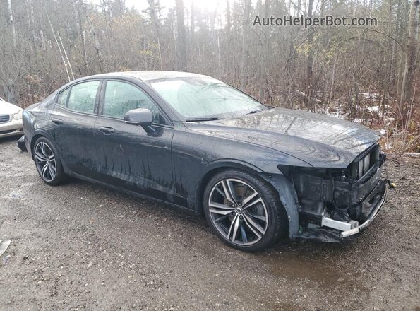 7JRA22TM7KG003059 2019 VOLVO S60 Black Przód prawy