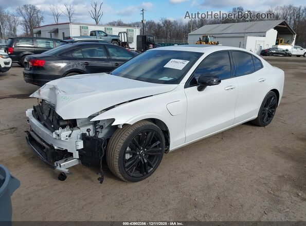 7JRH60FHXRG316428 2024 VOLVO S60 RECHARGE PLUG-IN HYBRID White Przód lewy