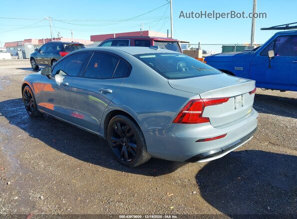 7JRL12FK7RG320257 2024 VOLVO S60 Gray 