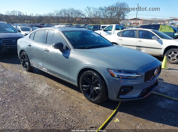 7JRL12FK7RG320257 2024 VOLVO S60 Gray 