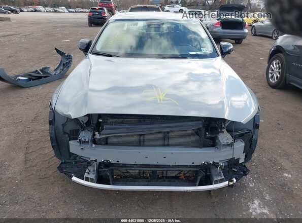 7JRL12FK8RG323930 2024 VOLVO S60 Gray Սարքավորումների վահանակի տեսք