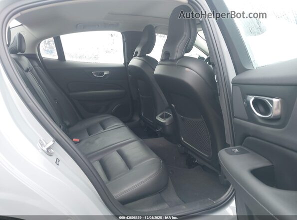 7JRL12FL7RG282537 2024 VOLVO S60 Gray 