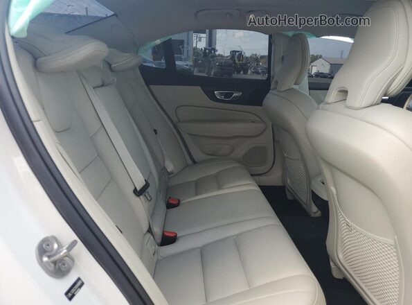 7JRL12GC2SG368892 2025 VOLVO S60 White Հետևի նստատեղերի տեսք