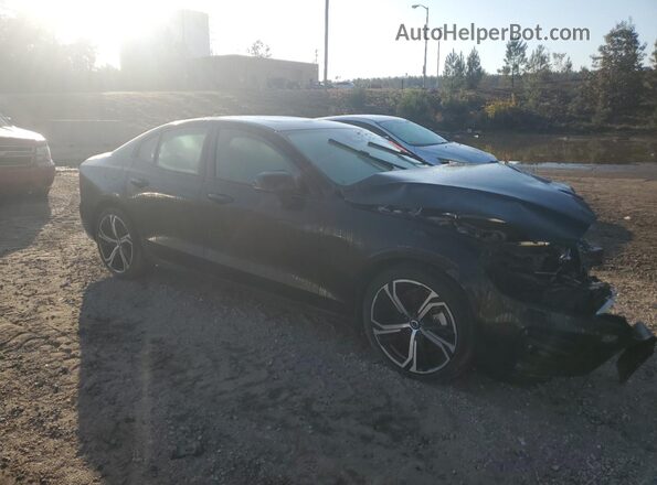 7JRL12TK6RG323297 2024 VOLVO S60 Черный 