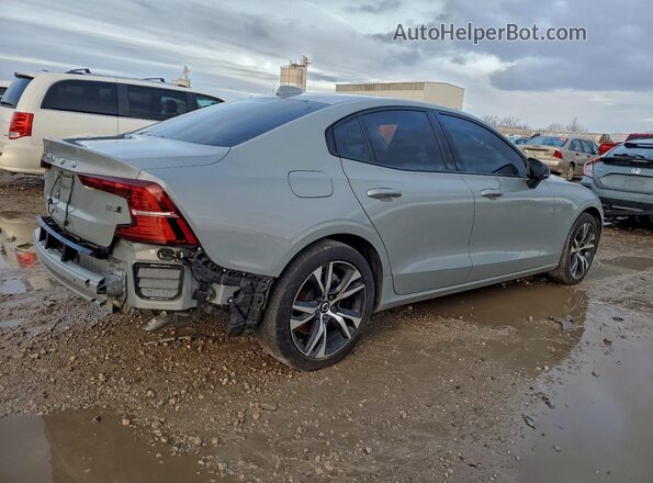7JRL12TK8RG319932 2024 VOLVO S60 Серебряный 