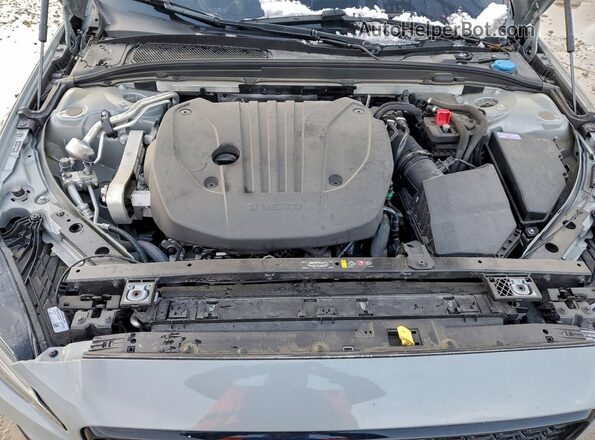 7JRL12TK8RG319932 2024 VOLVO S60 Серебряный 