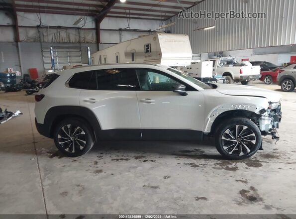 7MMVAAEW5TN144317 2026 MAZDA CX-50 HYBRID White Вид задньої частини салону