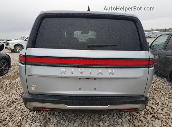 7PDSGABA2PN028226 2023 RIVIAN R1S Серебряный 