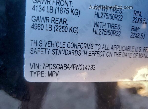 7PDSGABA4PN014733 2023 RIVIAN R1S Черный 