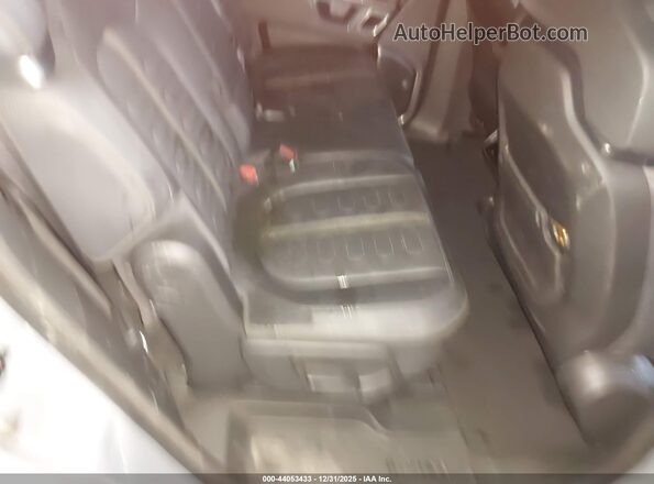 7PDSGABA5PN018239 2023 RIVIAN R1S Gray VIN sticker view
