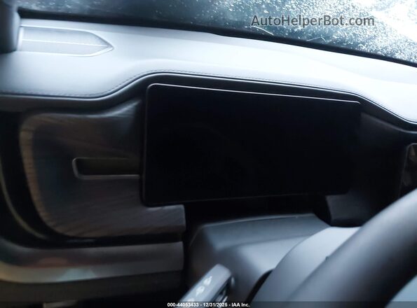 7PDSGABA5PN018239 2023 RIVIAN R1S Gray Rear seats view