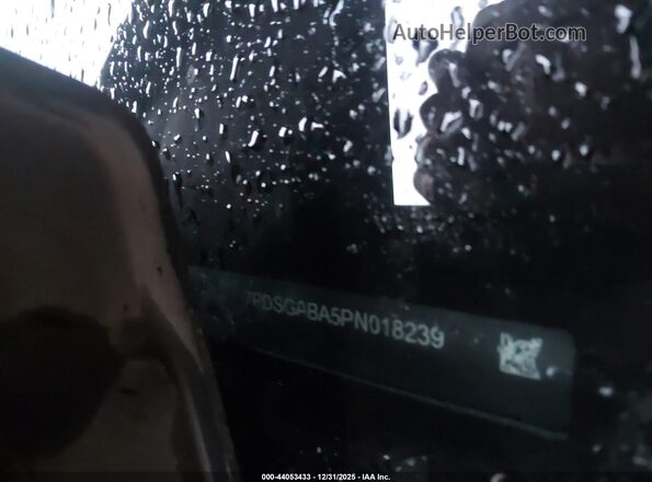 7PDSGABA5PN018239 2023 RIVIAN R1S Gray Engine compartment view