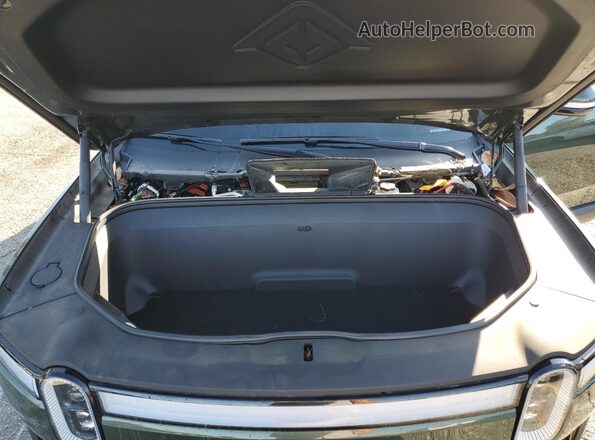 7PDSGABL9NN001782 2022 RIVIAN R1S Green Engine compartment view