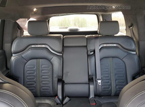 7PDSGBBA0RN040075 2024 RIVIAN R1S White Vista de los asientos traseros