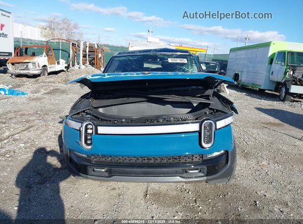 7PDSGBBA9RN044335 2024 RIVIAN R1S Light Blue Вид щитка приборов