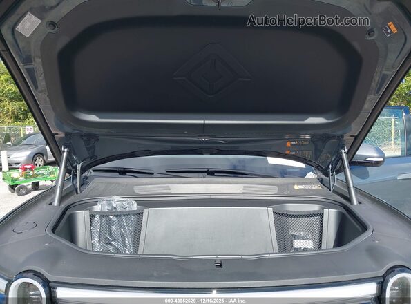 7PDSGBBAXSN064535 2025 RIVIAN R1S Gray უკანა ხედი