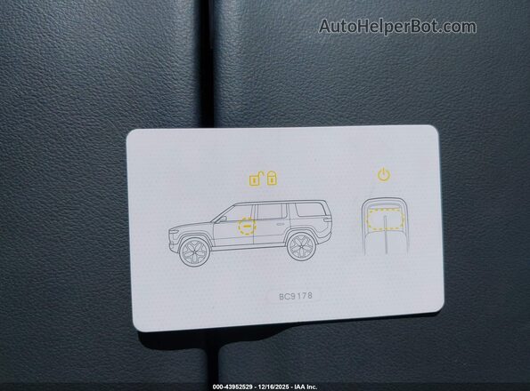 7PDSGBBAXSN064535 2025 RIVIAN R1S Gray წინა პანელის ხედი