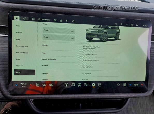 7PDSGCBA3TN077621 2026 RIVIAN R1S Gray ხელსაწყოთა პანელის ხედი