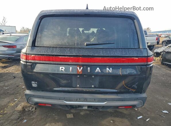 7PDSGCBA4RN032504 2024 RIVIAN R1S Black Հետևի տեսք