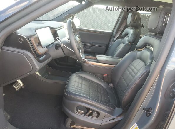 7PDSGCBP5SN059334 2025 RIVIAN R1S Gray წინა სალონის ხედი